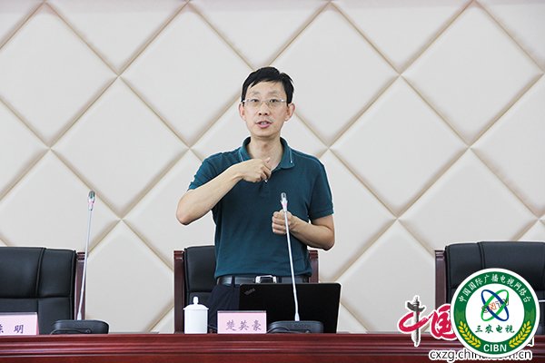 楚英豪现场授课（摄影-杨梦婧）.jpg