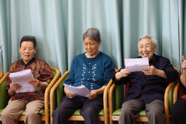 临沂凯旋智慧健康养老中心快乐管家让老人享受多元化精神文化生活254.jpg
