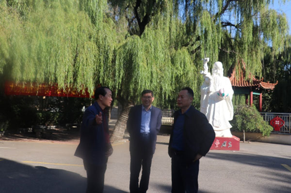 重阳送温暖-情系老年人682.jpg